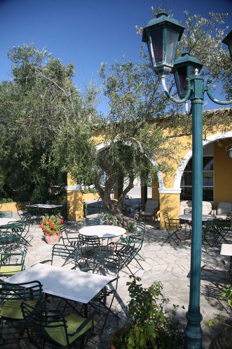 Korfu, Sinarades, Pelekas, Restaurant oberhalb von Pelekas - mittelmeer-reise-und-meer.de