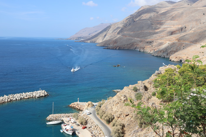 Kreta, Chora Sfakion, Panorama Äußerer Hafen - mittelmeer-reise-und-meer.de