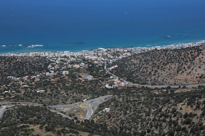 Kreta, Aussichtspunkt über Malia, Kreisverkehr vor Stalis - mittelmeer-reise-und-meer.de