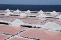 Salinas de Fuencaliente, Salzbecken, Salzhäufchen zur Trocknung, La Palma
