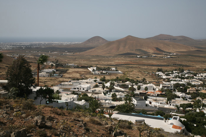 Lanzarote, Nazaret, Blick von der Calle las Palomas nach Arrecife - mittelmeer-reise-und-meer.de