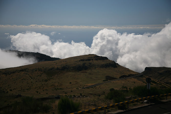 Madeira, Pico de Arieiro, Zufahrt über die Serpentinen von Paso de Pois - mittelmeer-reise-und-meer.de