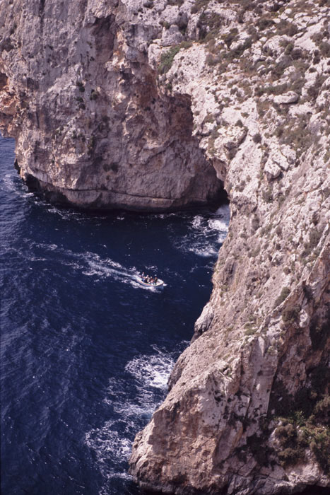 Malta, Blaue Grotte, Abgrund - mittelmeer-reise-und-meer.de