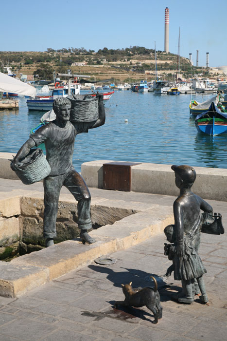 Malta, Marsaxlokk, Fischereihafen, Kirche - mittelmeer-reise-und-meer.de