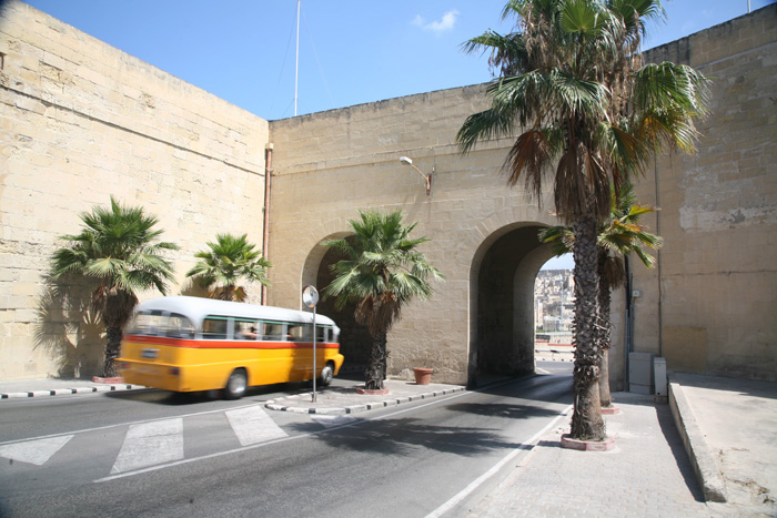 Malta, Senglea, 3 Cities, Stadttor, Ausfahrt von der Settembru - mittelmeer-reise-und-meer.de