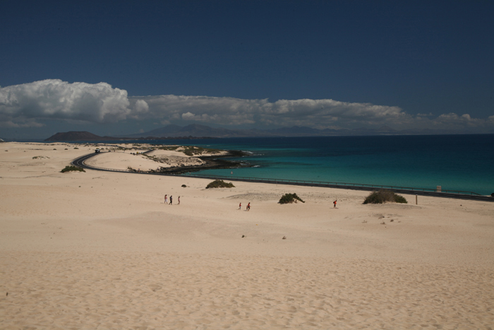 Fuerteventura, Dünen Corralejo, Playa del Poris - Blick Isla de Lobos - mittelmeer-reise-und-meer.de