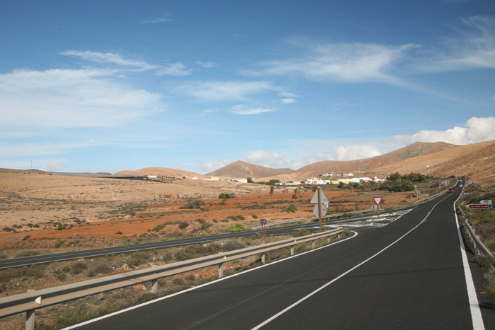 Fuerteventura, Pajara, Zufahrt von der FV-621 - mittelmeer-reise-und-meer.de