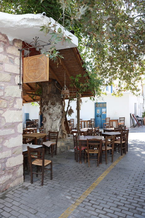 Kreta, Mirtos, Fotos (1), Restaurants an der Hauptstraße - mittelmeer-reise-und-meer.de