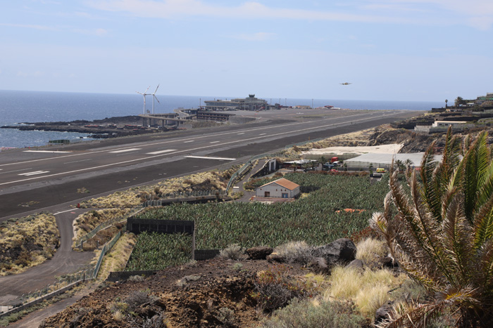 La Palma, Mirador del Aeropuerto, Blick Flughafen - mittelmeer-reise-und-meer.de