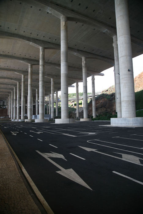 Madeira, Madeira Airport, Brückenkonstruktion - mittelmeer-reise-und-meer.de