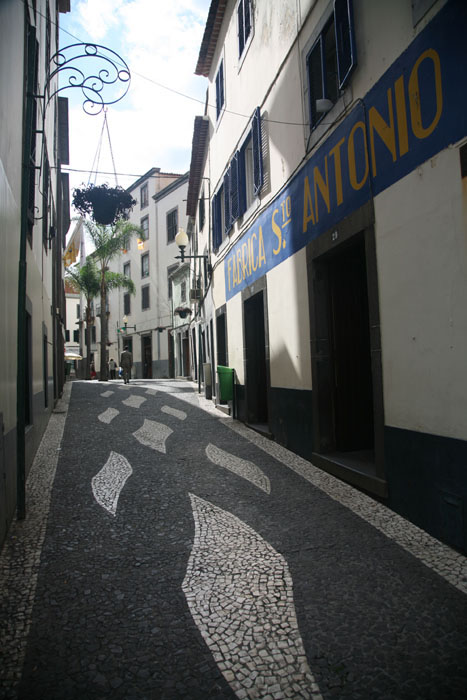 Madeira, Funchal, Travessa do Forno, Ecke Rua 5 de Outubro - mittelmeer-reise-und-meer.de