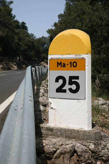 Mallorca, Ma-10, Traumstraße von Mallorca, Kilometerstein 25 - mittelmeer-reise-und-meer.de