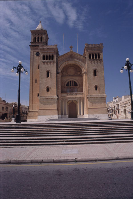 Malta, Birzebbuga, St. George´s Church, Frontansicht - mittelmeer-reise-und-meer.de