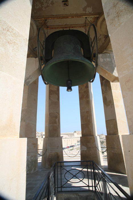 Malta, Valletta, Siege Bell, Glockenturm - mittelmeer-reise-und-meer.de