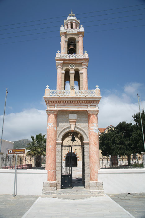 Rhodos, Kattavia, Kirche Agios Paraskevi, Glockenturm - mittelmeer-reise-und-meer.de